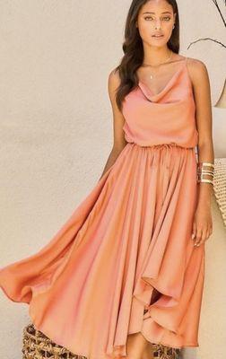 Knock them dead with this beautiful flowy sun dress.