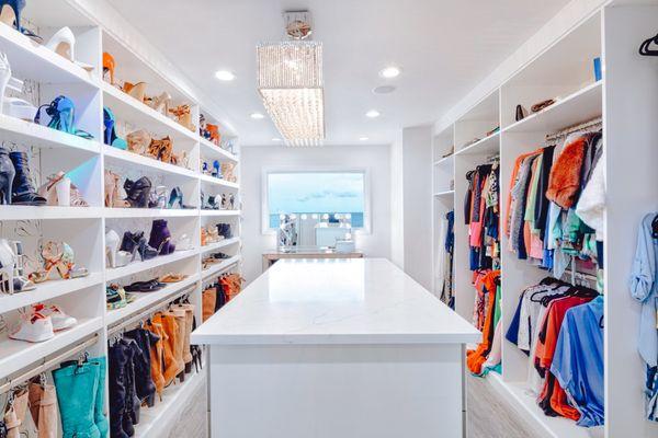 Luxury walk in closet with island