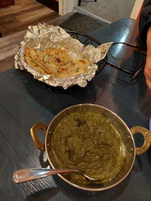 Half order of Saag (plenty for 2 people) and garlic naan (superb!)