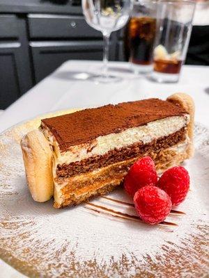 Tiramisu | Instagram - @sipsandfare