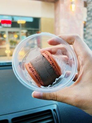 Chocolate Gelato Macaron.