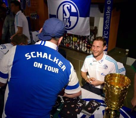 All smiles for Schalke's Benedikt Höwedes!