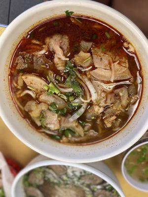 Bun bo hue