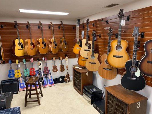 Acoustic Guitar Room