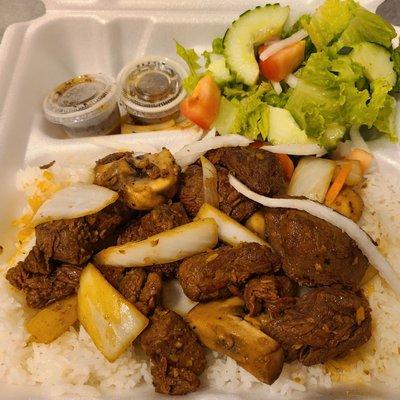 Steamed Rice with Stir-Fried Filet Mignon Cubes.