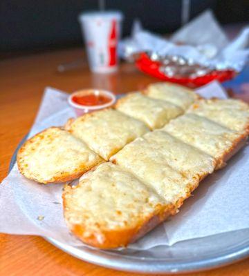 Garlic Cheesy Bread