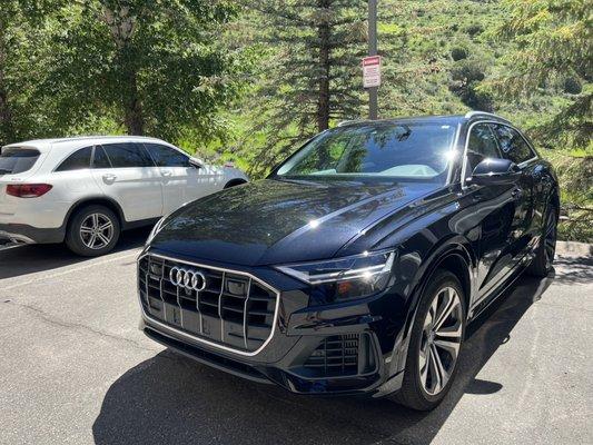 Eagle Vail Airport EGE luxury 4x4 SUV Audi rental