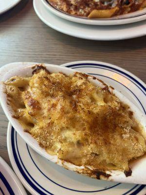 Baked mac with a yummy crumb topping