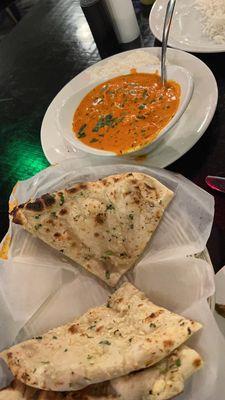 Butter chicken and garlic naan