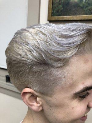 How to go from brown to platinum with a gray undertone.