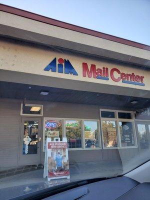 AIM Mail Center