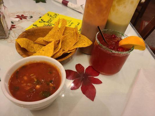 Christmas Margarita with chips and salsa