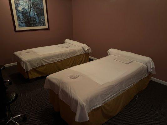 Couples massage area