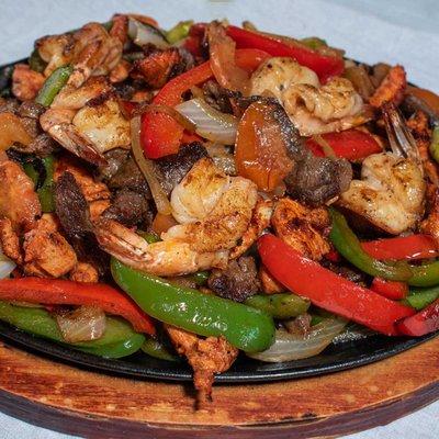 Fajita Mixta
Steak,Chicken & Shrimp