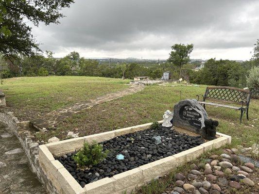 Hudson Bend Cemetery