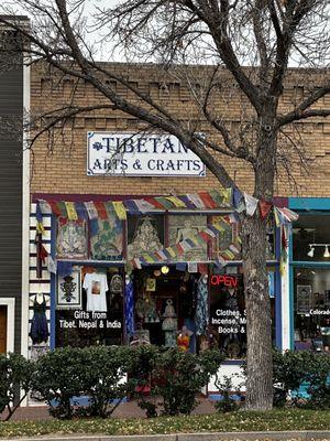 Tibetan Arts & Crafts