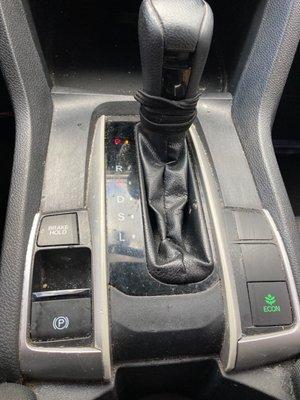 $25 car wash but won't clean middle console ????