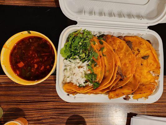 Quesa birria tacos