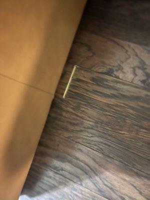 Floor gaps