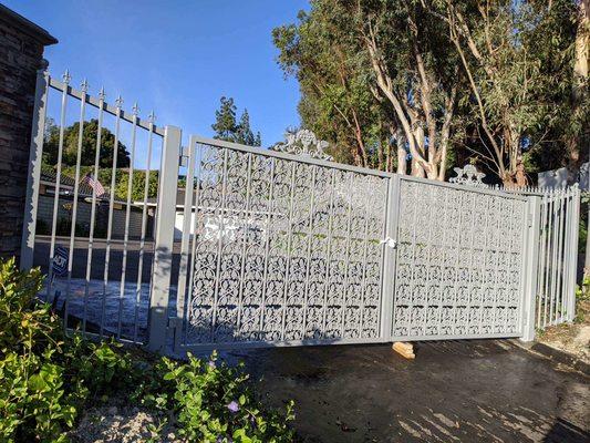 Fancy cast motorized iron double gate