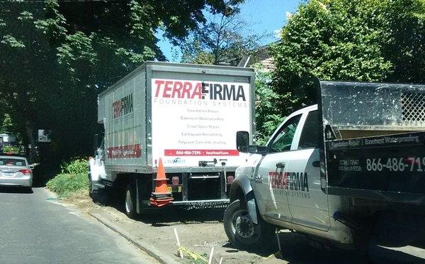 Construction companies often ignore sidewalk closure and planting strip parking permitting. The city often ignores reports.