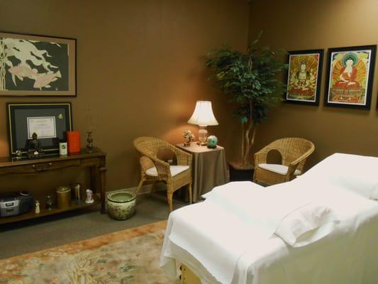 One more of the relaxing rooms at Valley Acupuncture. I always have a wonderful experience there!