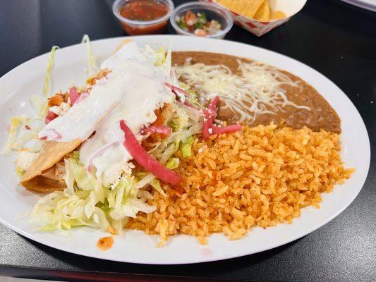 Crispy chicken taco lunch