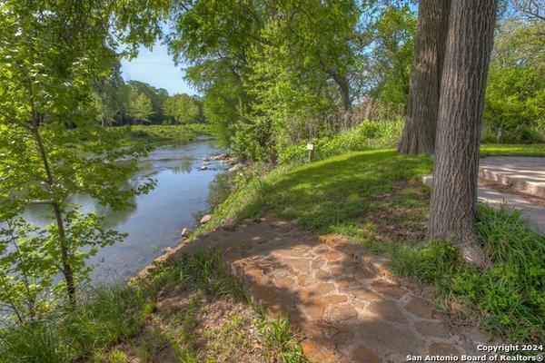 1 acre located in Guadalupe River close to Gruene