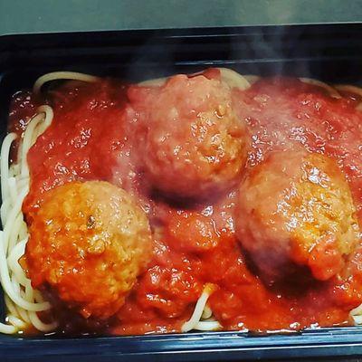 Spaghetti with meatballs