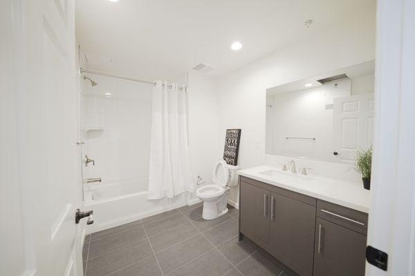 Interior - 2B-C Bathroom