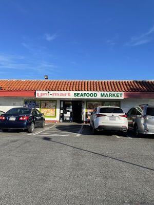 Uni Mart Seafood Market