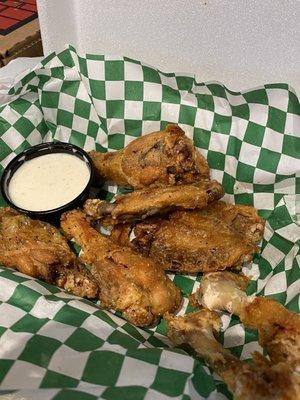 Lemon pepper wings...overcooked and extremely dry (tasted reheated)