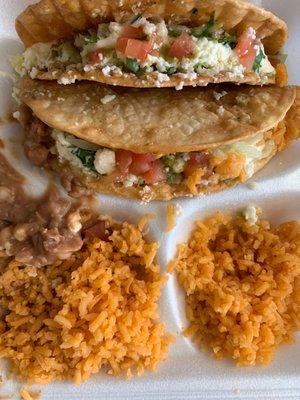 Crunchy taco combo plate