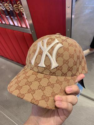 Gucci NY Yankees canvas print baseball hat