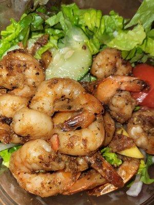 Grilled shrimp salad