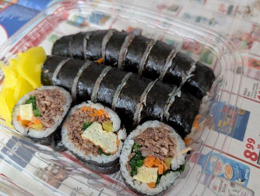 Beef kimbap