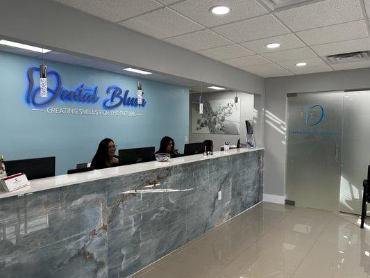 Dental Blush-Dental Clinic Tamiami FL
Call Now 3055530666