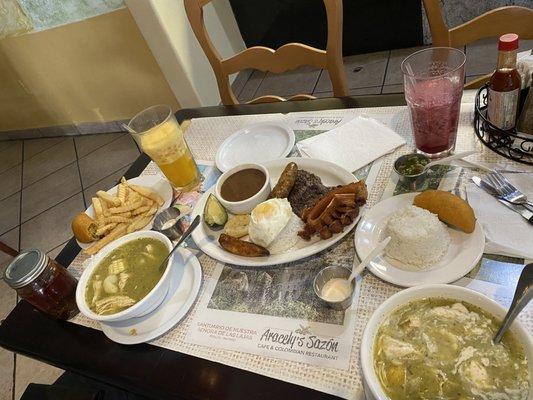 Ajiaco, bandeja Paisa Mora juice and maracuya juice