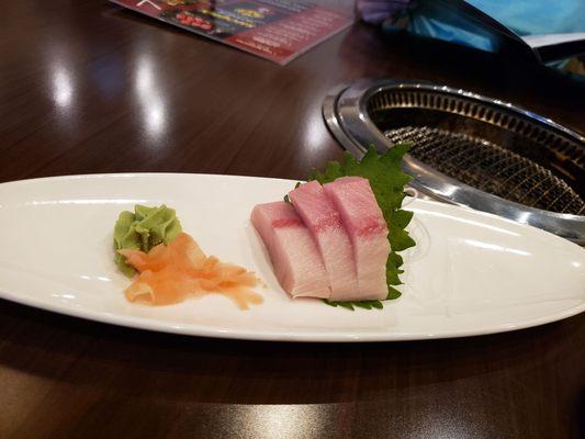 Hamachi Sushi