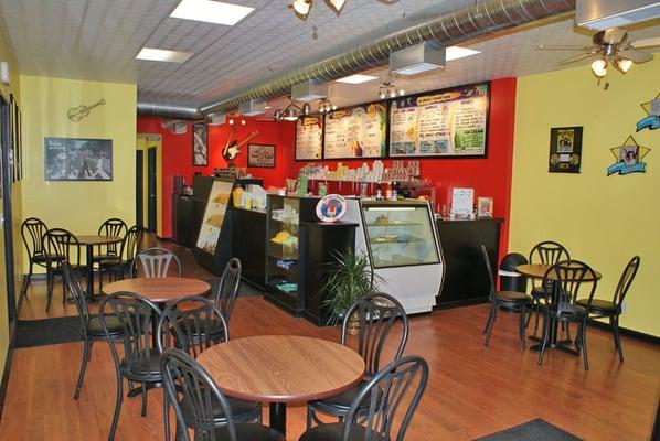 Inside Emack & Bolio's in Peoria Heights