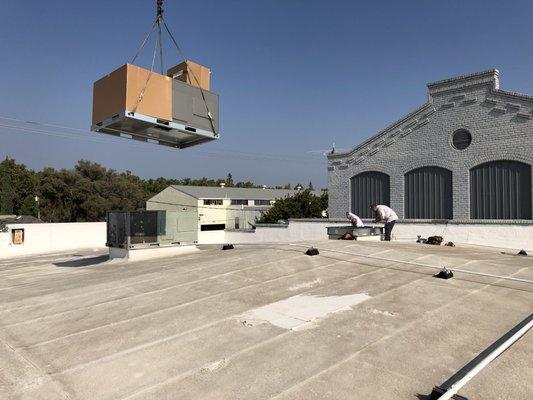 5 Ton commercial pack goin up in warehouse in Lodi