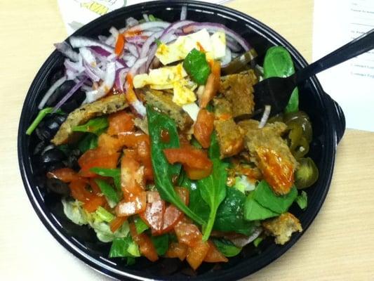 Veggie max salad w/ pepperjack cheese