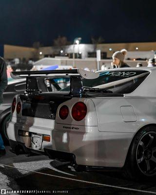 R34 skyline