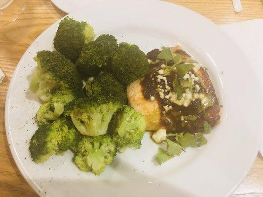 Salmon with broccoli