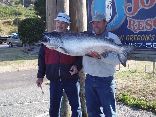 42 lb Salmon caught on the Rogue River