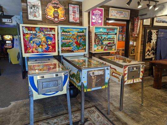 Electromechanical Pinball Machines