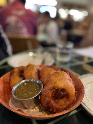 Onion rings in dosa batter