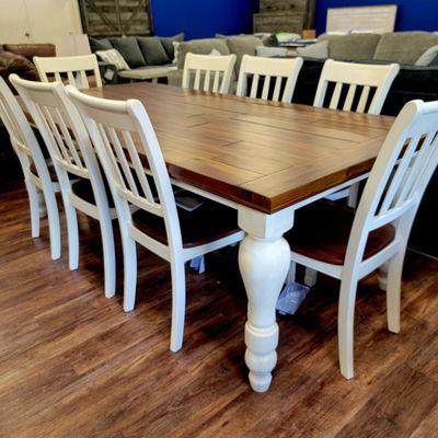 Farmhouse table and 8 chairs! Great for entertaining!