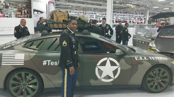 US Army partners with Tesla to guarantee jobs interviews for Soldiers.