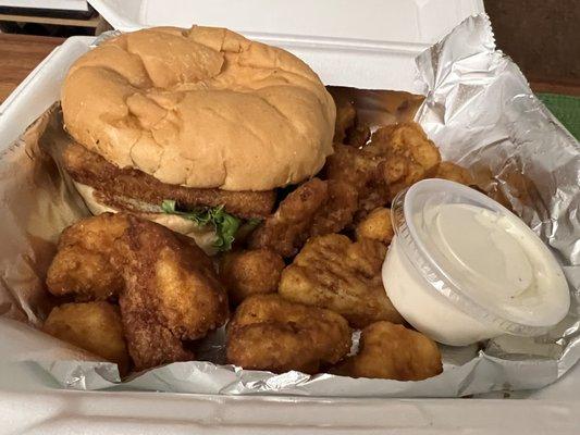 10/01/2022 - $6.00 Fish Sandwich & spicy Fried Cauliflower $4.75 & ranch dressing. Missing the tartar sauce.